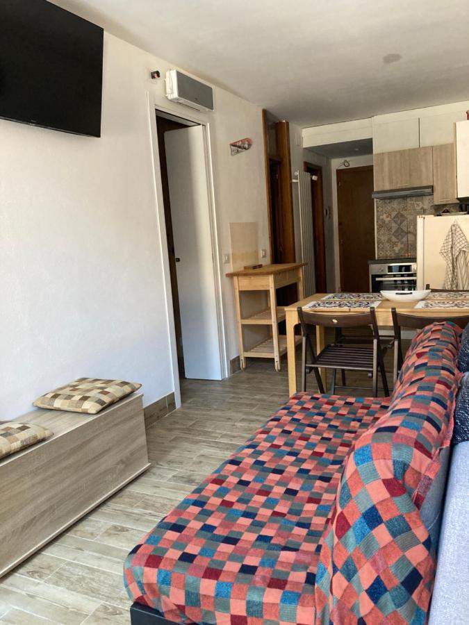 Marisole Apt Lago Rotondo Appartement Mezzana  Buitenkant foto